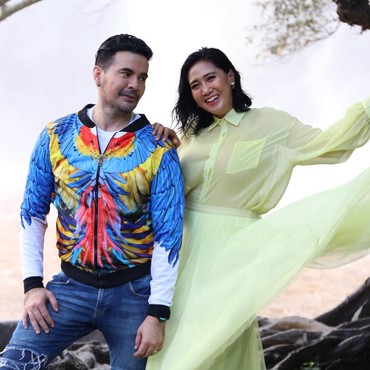 Beredar Video Beniqno Kepergok Rangkul Mesra Erie Suzan, Pacaran?