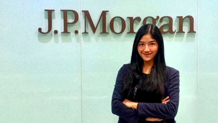 Mengintip Perjalanan Karier Erina Gudono yang 'Nggak Kaleng-kaleng'