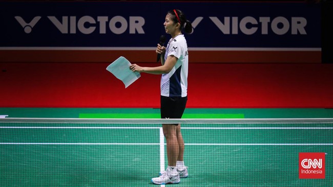 Air mata haru dan bahagia menghujani Istora GBK tepat di hari pengumuman Greysia Polii mundur dari dunia badminton profesional.