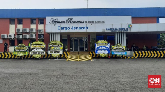 Atalia Praratya dan adik Eril, Camillia Laetitia Azzahra, akan menjemput jenazah Eril di Bandara Soetta, Tangerang, Minggu (12/6) sore.