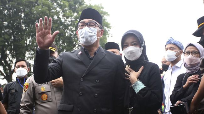 Gubernur Jawa Barat Ridwan Kamil akan membadalkan haji untuk almarhum putra sulungnya, Emmeril Kahn Mumtadz atau Eril.