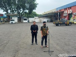 Keluarga RK Datangi Terminal Kargo Soetta Jelang Jenazah Eril Tiba