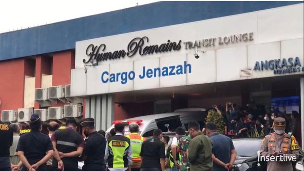 Momen Jenazah Eril Tiba di Indonesia