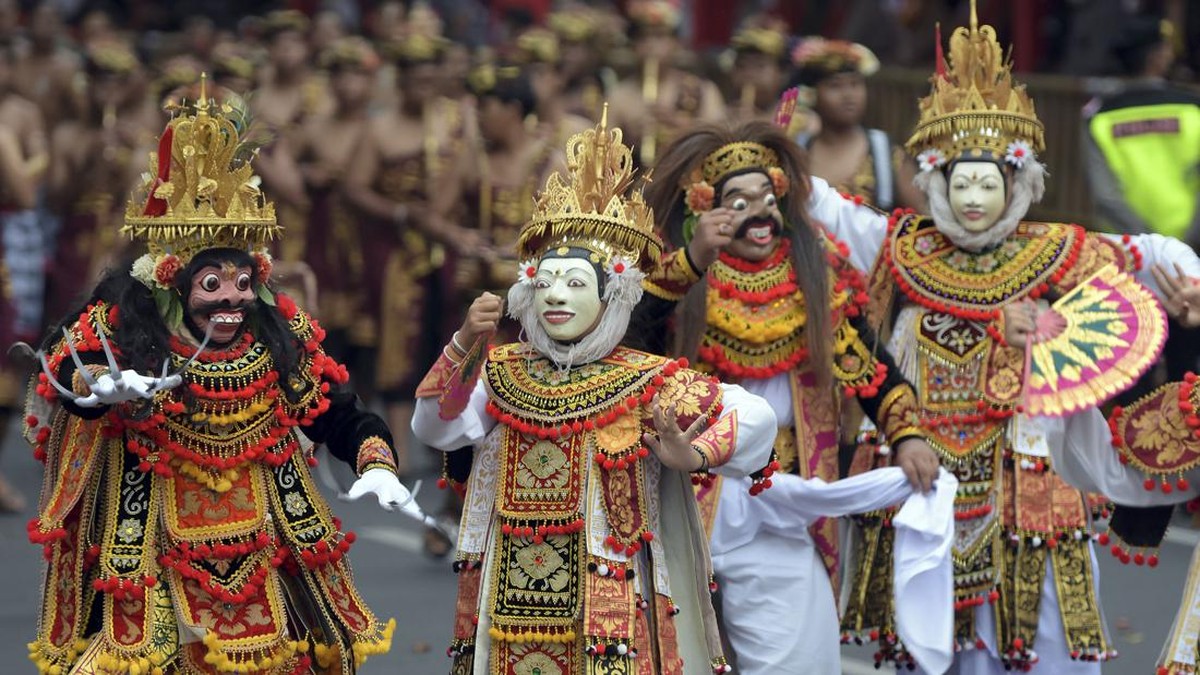 FOTO: Warna-warni Kemeriahan Pembukaan Pesta Kesenian Bali 2022