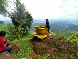 Melihat Pesona Jembrana dari Ketinggian di Puncak Mawar