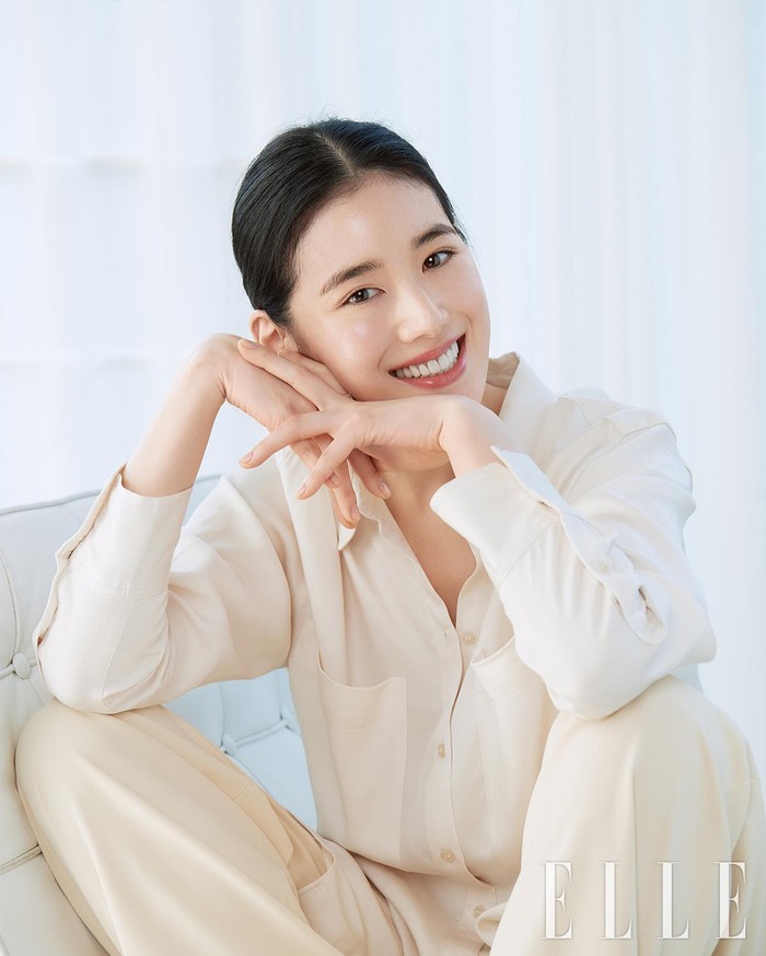 Terpilihnya Jung Eun Chae sebagai brand ambassador Clé de Peau Beauté adalah karena sang aktris memiliki citra yang misterius namun juga elegan, serta memiliki kecantikan alami yang menarik./ Foto: elle.co.kr