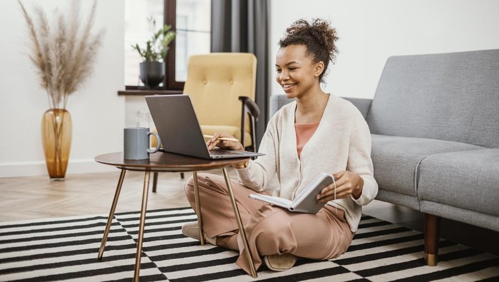 Mengenal Scent-Scaping, Tren Kerja yang Bikin WFH Jadi Lebih Tenang dan Menyenangkan