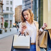 Mengenal Lifestyle 'Creep' yang Menyerang Milenial: Semakin Tinggi Pendapatan, Gaya Hidup Semakin Mewah