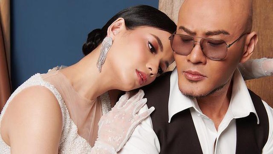 Deddy Corbuzier dan Sabrina Chairunnisa