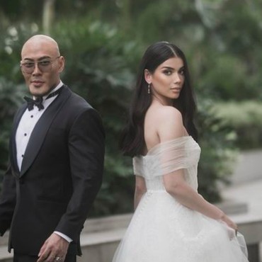 Isu Cerai, Unggahan Deddy Corbuzier soal Podcast Sabrina Chairunnisa Disorot