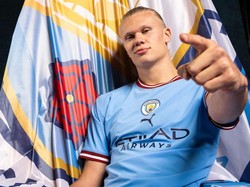 Erling Haaland Pakai Nomor 9 di Man City