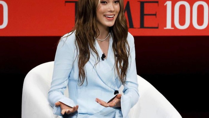 Gaya Stylish Eileen Gu, Model Sekaligus Atlet Ski Peraih Medali Emas dan Tokoh Berpengaruh Versi Majalah Time