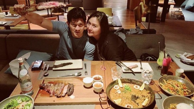 Hobi Makan, Iko Uwais Penggemar Ikan Woku hingga Tomahawk Steak Hobi Makan, Iko Uwais Penggemar Ikan Woku hingga Tomahawk Steak