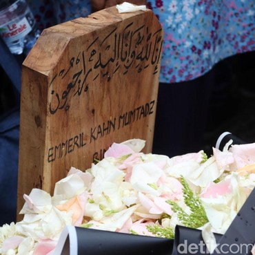 Eril Disebut Mati Syahid, UAS Bicara soal Balasan di Akhirat