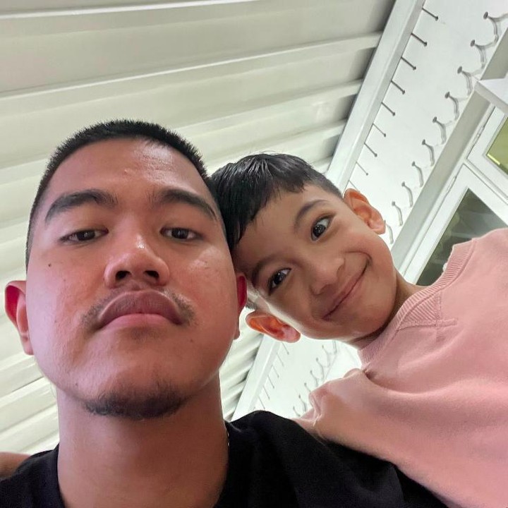 <p>Anak pertama dari dua bersaudara ini kerap menarik perhatian karena polahnya yang lucu. Seringkali sang paman, Kaesang Pangarep membagikan potret terbaru Jan Ethes, Bunda. (Foto: Instagram @kaesangp)</p>