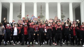 FOTO: Jokowi Guyur Bonus Peraih Medali SEA Games Rp162,5 Miliar