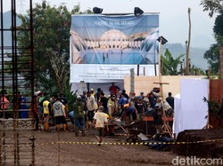 Melihat Kesibukan Jelang Pemakaman Eril di Cimaung