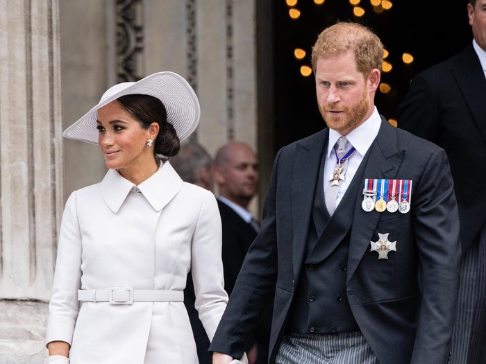 LONDON, ENGLAND - JUNE 03: Meghan, Duchess of Sussex and Prince Harry, Duke of Sussex attend the National Service of Thanksgiving at St Paul's Cathedral on June 03, 2022 in London, England. The Platinum Jubilee of Elizabeth II is being celebrated from June 2 to June 5, 2022, in the UK and Commonwealth to mark the 70th anniversary of the accession of Queen Elizabeth II on 6 February 1952.  on June 03, 2022 in London, England. The Platinum Jubilee of Elizabeth II is being celebrated from June 2 to June 5, 2022, in the UK and Commonwealth to mark the 70th anniversary of the accession of Queen Elizabeth II on 6 February 1952. (Photo by Samir Hussein/WireImage,)