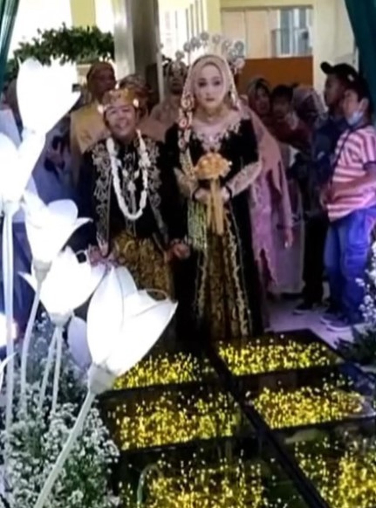 Pernikahan Adul dan Whenty