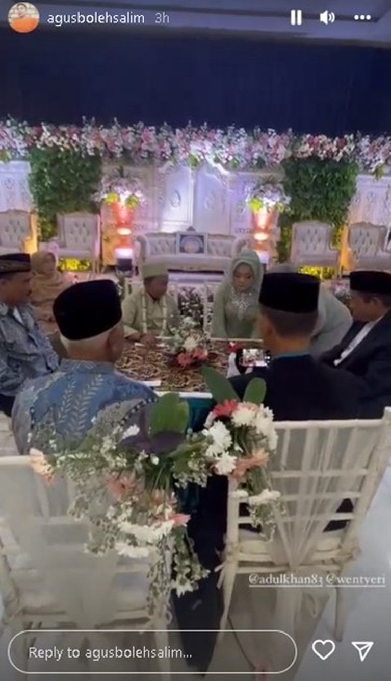 Pernikahan Adul dan Whenty Pernikahan Adul dan Whenty