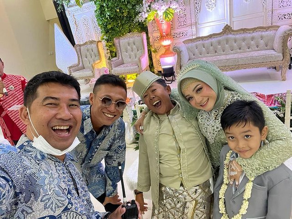 Pernikahan Adul dan Whenty