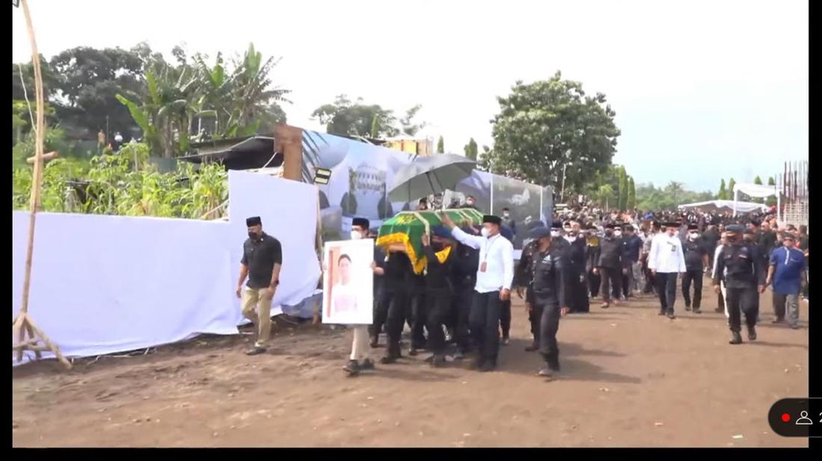 Prosesi Pemakaman Eril