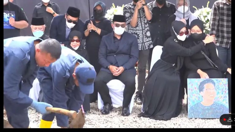 Prosesi Pemakaman Eril Prosesi Pemakaman Eril