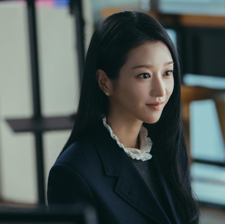 <p>Drama Korea Eve tengah menjadi tontonan terbaru. Serial ini menjadi comeback untuk aktris Seo Yea Ji, Bunda. (Foto: Dok. tvN/Viu)</p>