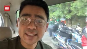 VIDEO: Vlog Warga Bandung Berdiri di Sisi Jalan Lepas Kepergian Eril