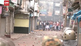 VIDEO: Unjuk Rasa Berujung Kerusuhan di India. Jam Malam Diberlakukan
