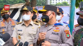 VIDEO: Polisi Tangkap 2 Orang Yang Diduga Terkait Khilafatul Muslimin