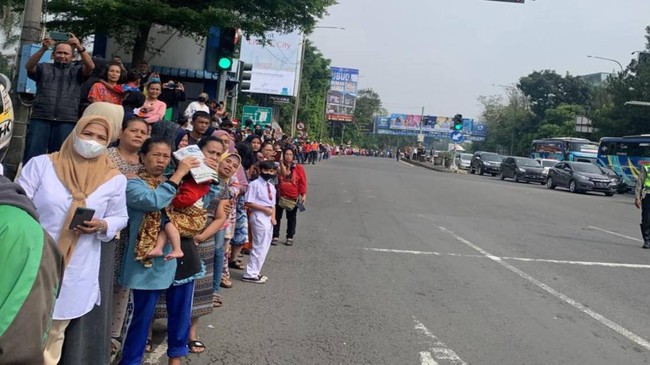 Pemakaman Eril telah selesai dilakukan keluarga Gubernur Jabar Ridwan Kamil di lahan milik mereka di Cimaung, Bandung, Senin (13/6) siang.