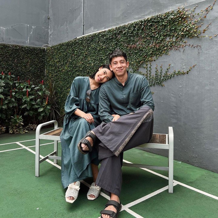 <p>Alika dan Raja selalu terlihat kompak bersama, baik saat berlibur maupun saat kumpul bersama keluarga seperti pada momen Lebaran tahun ini. (Foto: Instagram @alikaislamadina)</p>