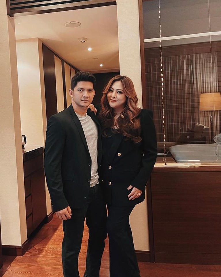 Audy Item dan Iko Uwais Audy Item dan Iko Uwais