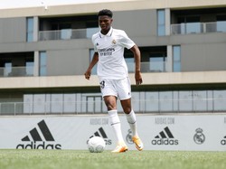 Jules Kounde Menuju Barcelona, Pemain Baru Madrid Nyatakan Perang