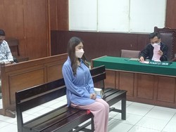 Nicholas Sean Hadir, Ayu Thalia Ingin Lanjut Sidang Meski Hilang Penciuman