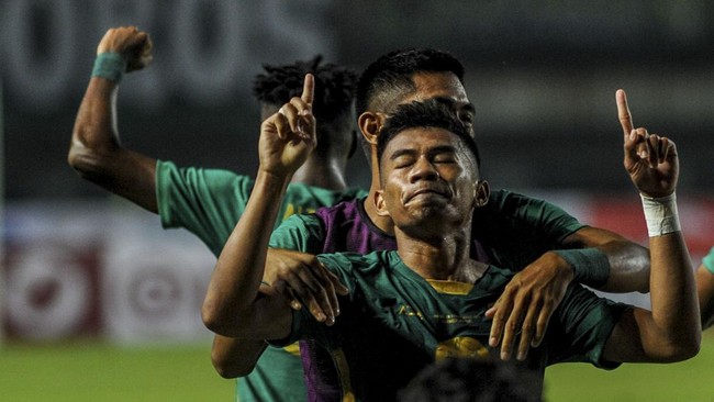 Persebaya Surabaya sukses mengalahkan Madura United pada pertandingan lanjutan Liga 1 2022/2023, Minggu (29/1).