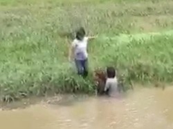 Enggan Diajak Pulang, Gadis Ini Justru Hendak Bunuh Diri Nyebur ke Sungai