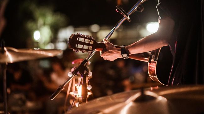 Berikut perbedaan sistem pembayaran royalti musik secara langsung dan kolektif yang diterapkan oleh musisi di Indonesia.