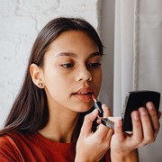 BeauPicks: 7 Lip Tint Affordable dan Maskerproof alias Nggak Gampang Hilang, Harga Mulai Rp20 Ribuan