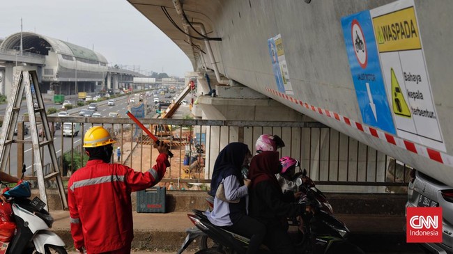 Dinas Bina Marga kota Bekasi menyatakan pembangunan jembatan pengganti Antelope yang menempel dengan box girder proyek kereta cepat kelar akhir bulan depan.