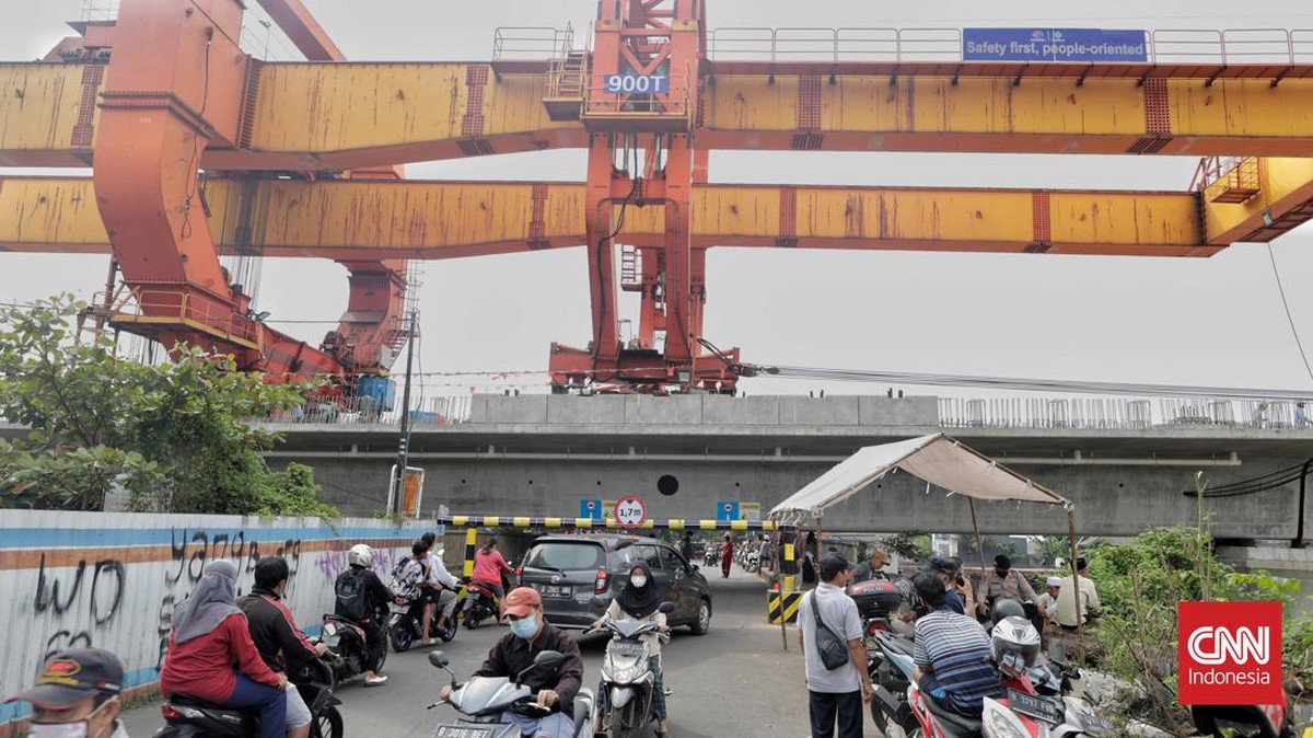 FOTO: Viral Jembatan Antelope Rendah dan Terbatas Dilalui Kendaraan