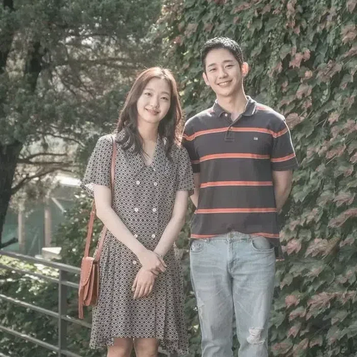 Kim Go Eun dan Jung Hae In di 'Tune in For Love'