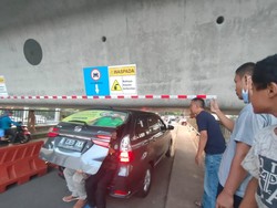 Hoax Tol Becakayu Amblas, Padahal Box Girder Kereta Cepat Nempel Jembatan