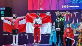 Luluk Diana Juara Dunia Angkat Besi Remaja 2022