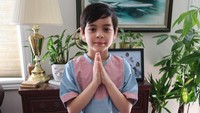 <p>Memasuki usianya yang ke 10 tahun, Nathan seolah tak pernah kehabisan gaya saat berfoto. (Foto: Instagram @nathanrowland_)</p>