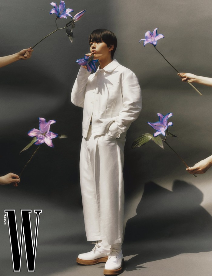 Selain mengangkat tema fantasi, drama ini juga akan menyajikan kisah romansa antara kedua pemain utamanya nih, Beauties. Terutama karena Gye Hoon dapat merasakan emosi Da Hyun./ Foto: W Korea