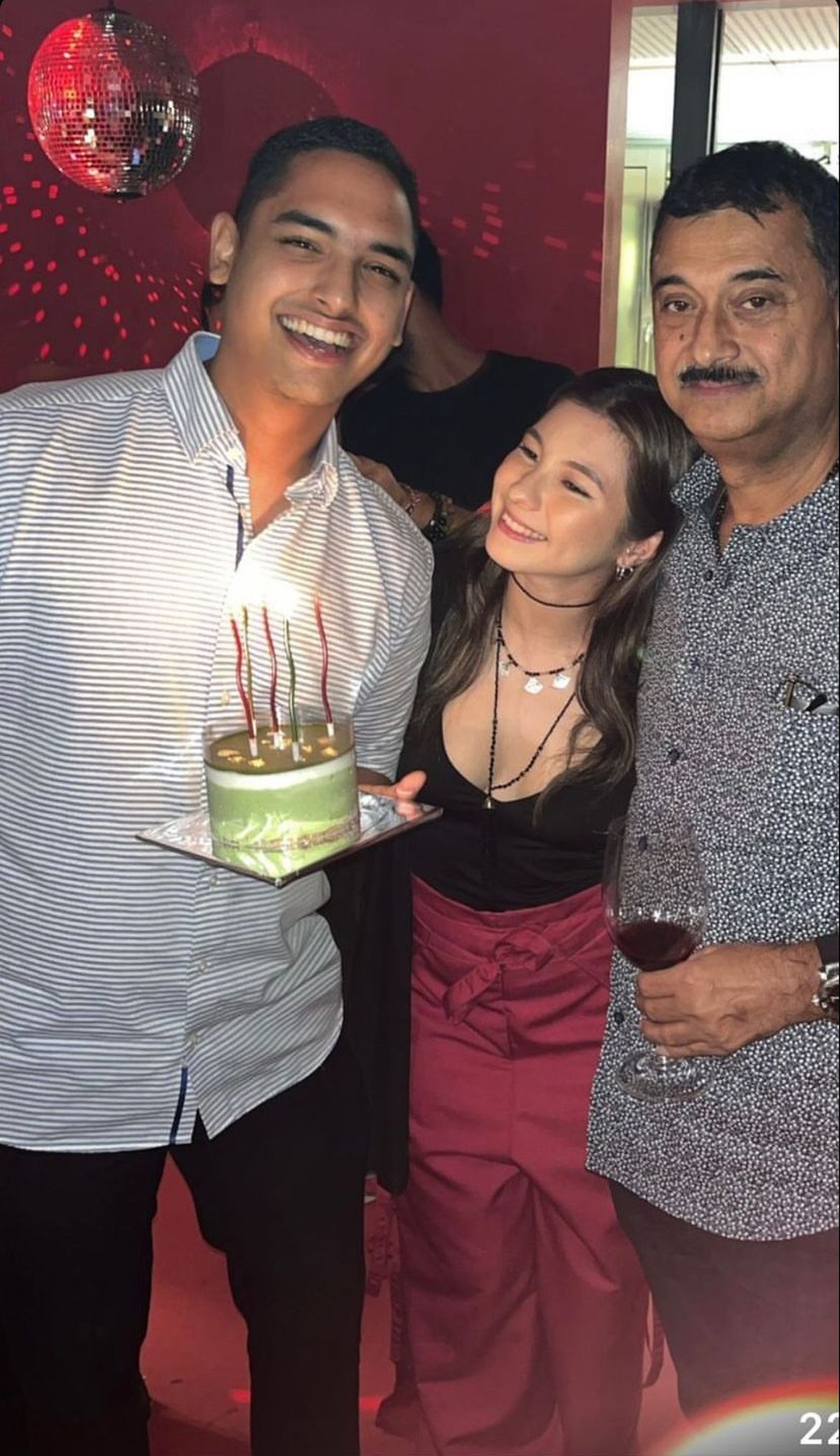 Shaloom Razade Rayakan Ultah Pacar