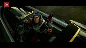 VIDEO: Lightyear Terancam Tak Tayang di 14 Negara karena Konten LGBT