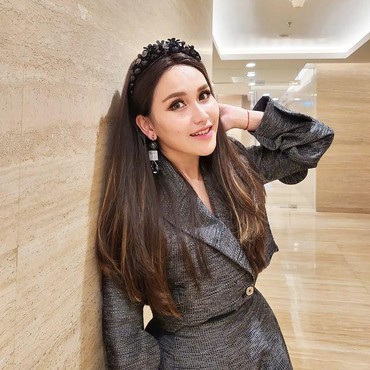 7 Penampilan Ayu Ting Ting yang Disindir Tiru Gaya Nagita Slavina